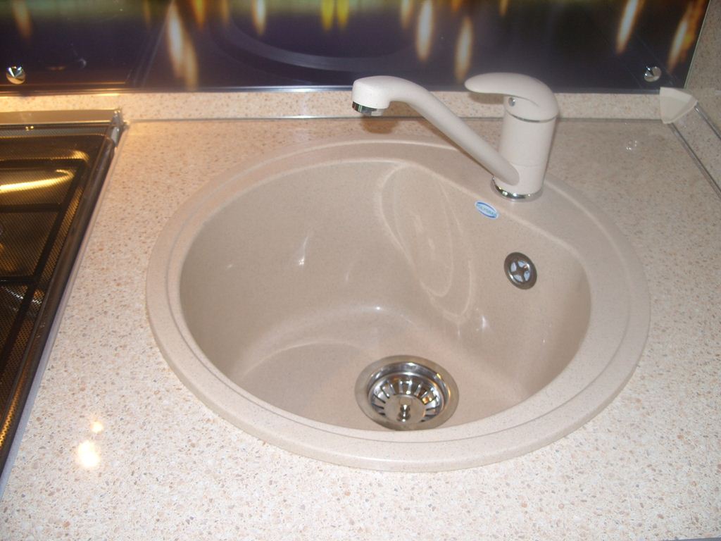 faux stone kitchen sink decor ideas