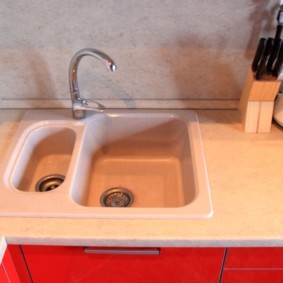 vask for kjøkken laget av kunstig interiør