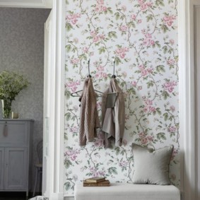 wallpaper in the large hallway photo options