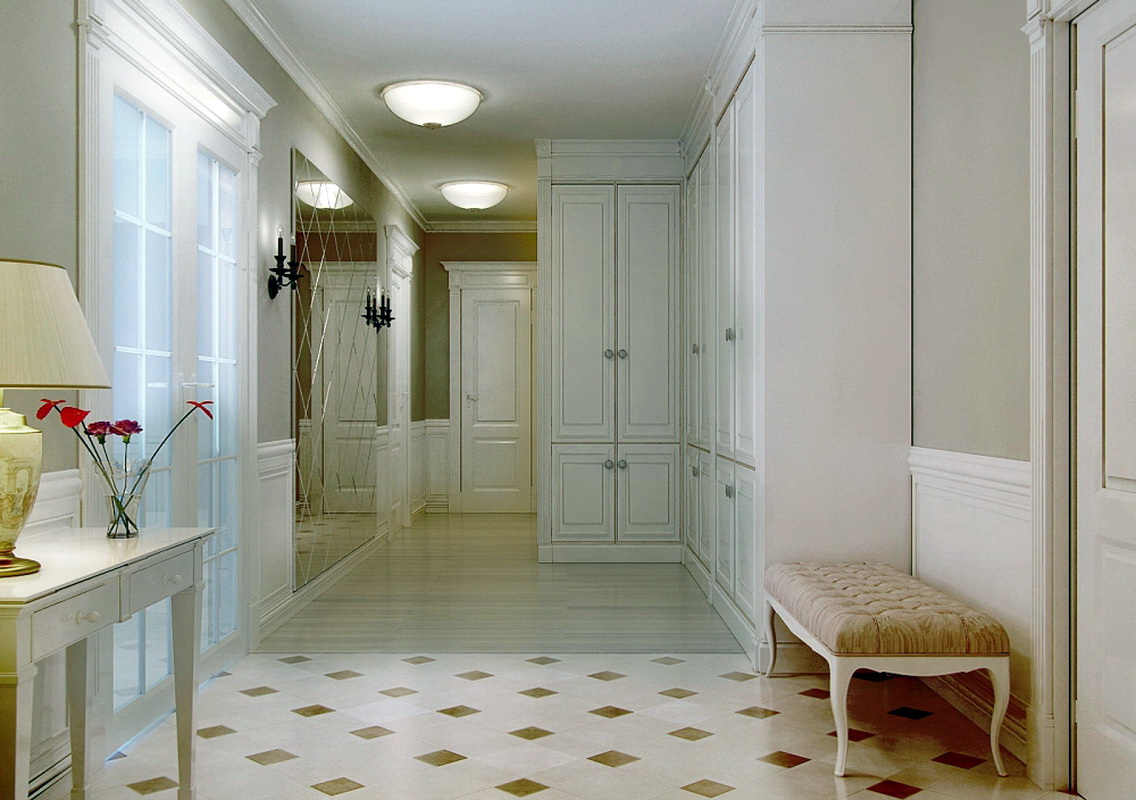 combination of tiles and laminate in the hallway