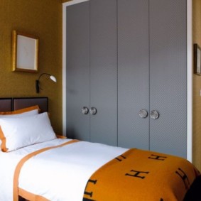ložnice 16 m² malá postel