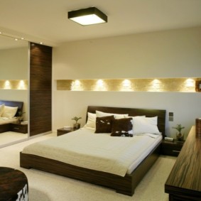 Wandlampen im Schlafzimmer über dem Bett Fotooptionen