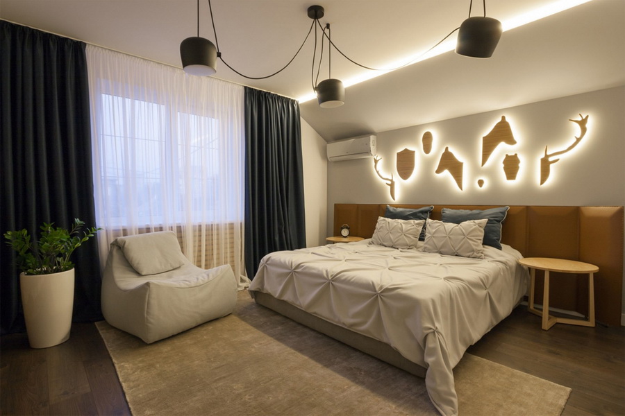 aplique en ideas de diseño de dormitorio sobre cama