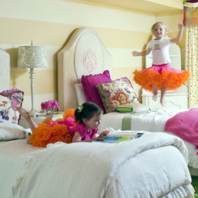 מיטות גבוהות בחדר ילדים