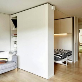 Folding bed in odnushka panel house