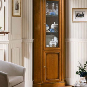 Narrow cabinet in the corner of the living room