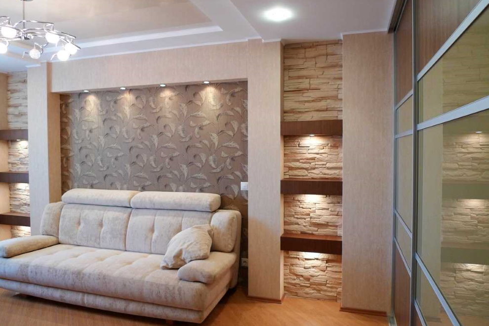 Hall design with decorative shelves