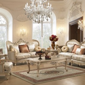 Baroque living room style selection