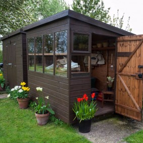 Compact shed for garden tools
