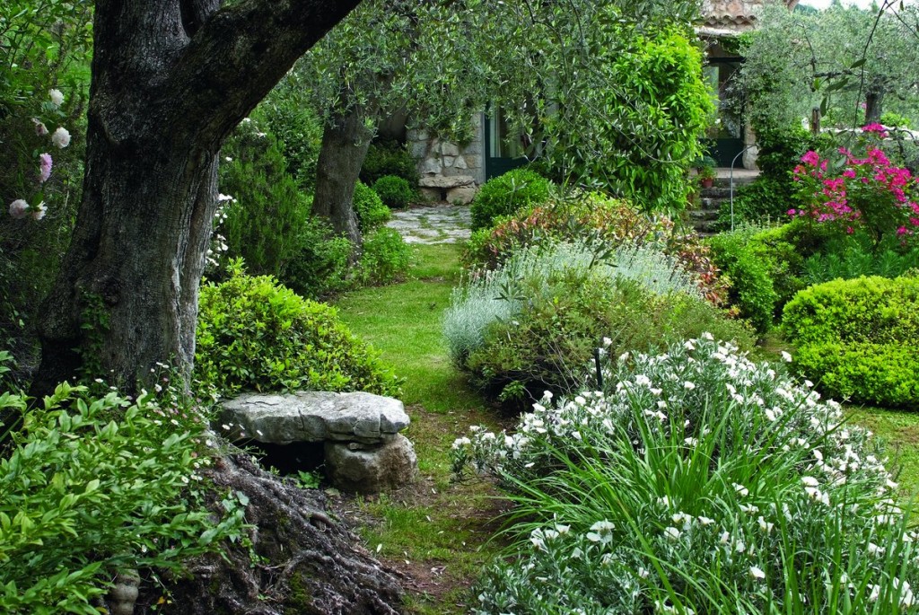 Stil peisagistic în amenajarea unui loc de grădină