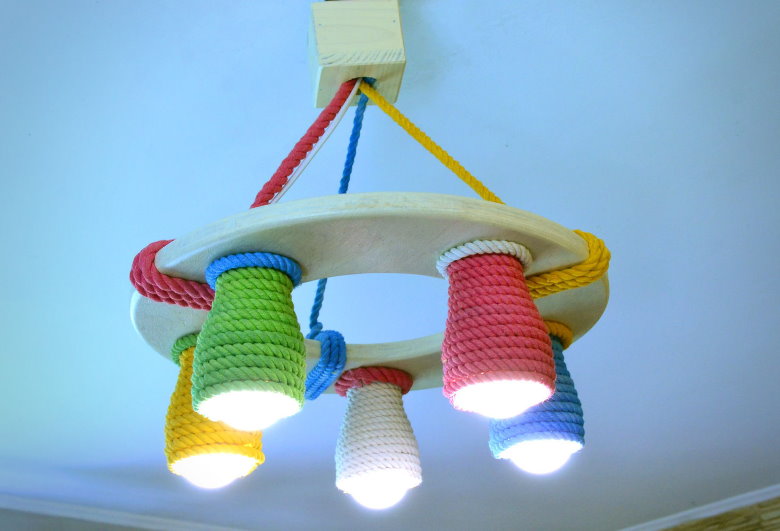 مصباح DIY لغرفة الأطفال