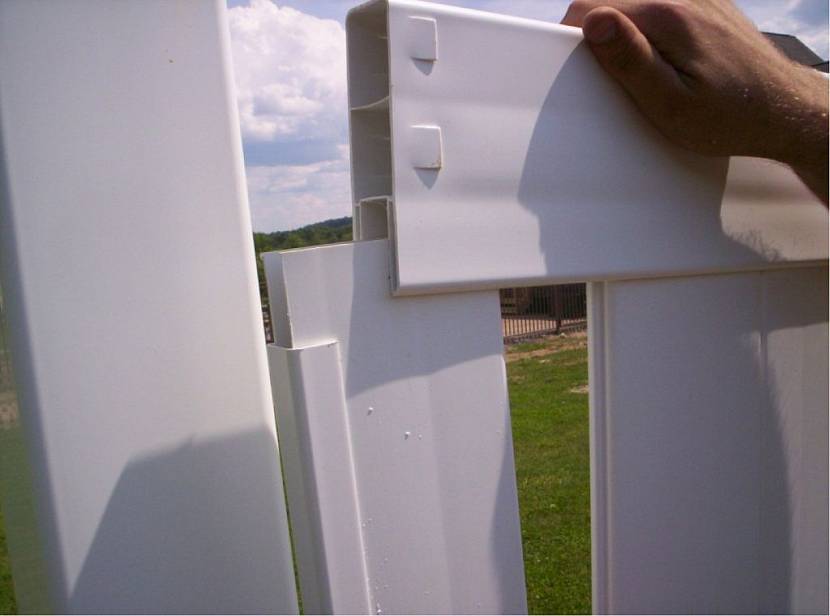 Instalarea balustradei de gard din plastic