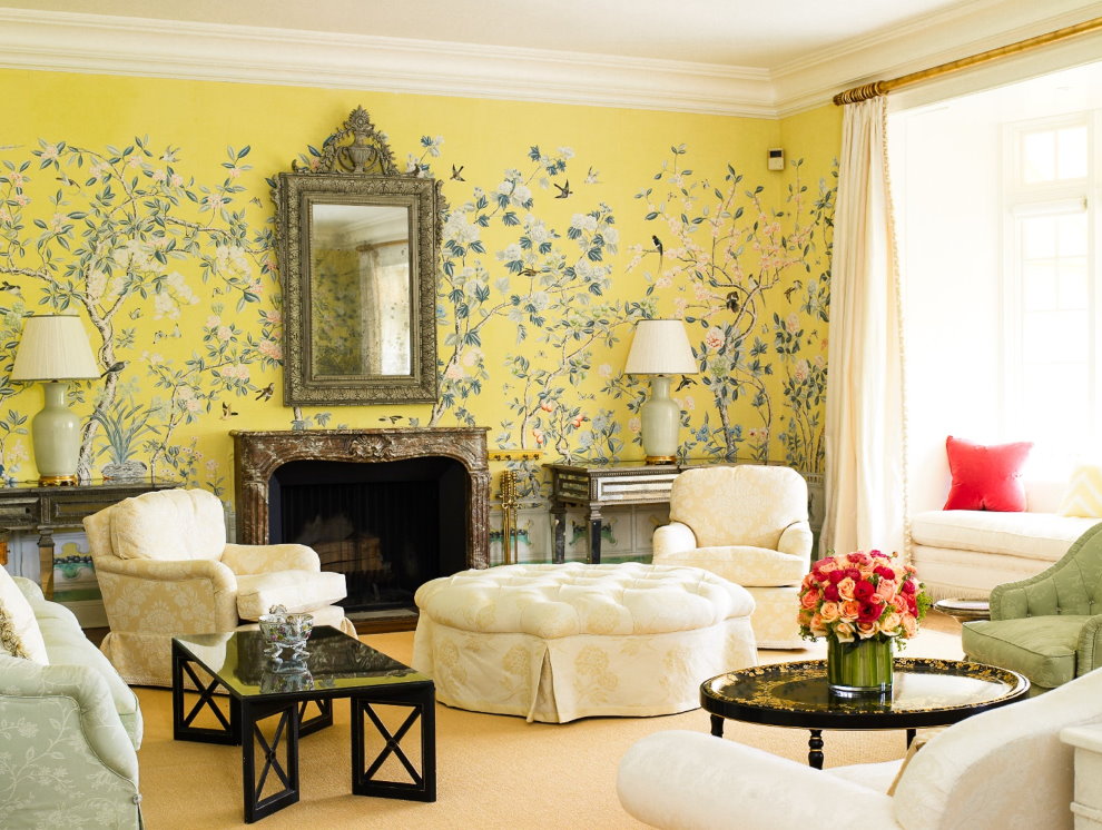 Textil ligero en una habitación con paredes de color beige.