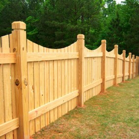 houten hek voor plotontwerp foto