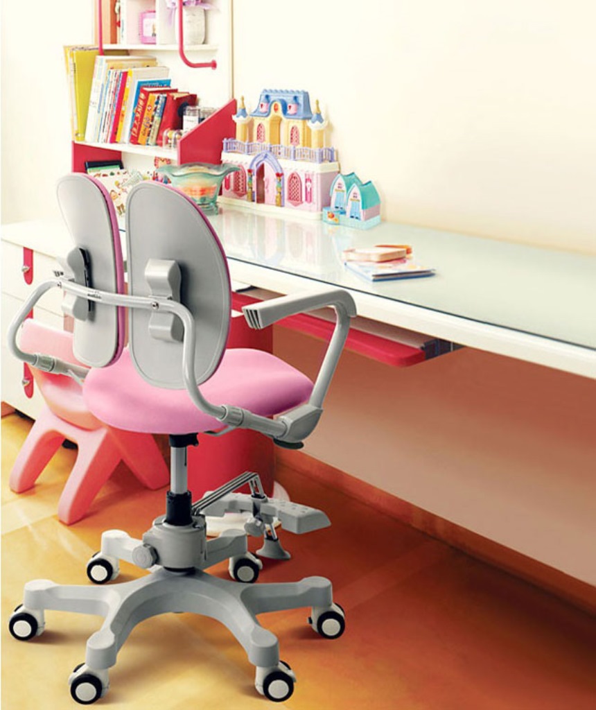 עיצוב כיסאות מחשב לתינוק