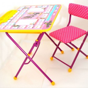 طاولات الأطفال مع صورة كرسي الداخلية