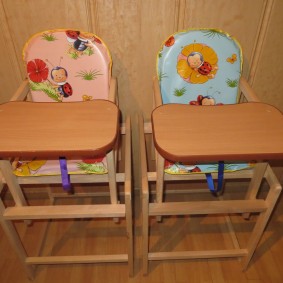 typy dřevěných dětských židlí