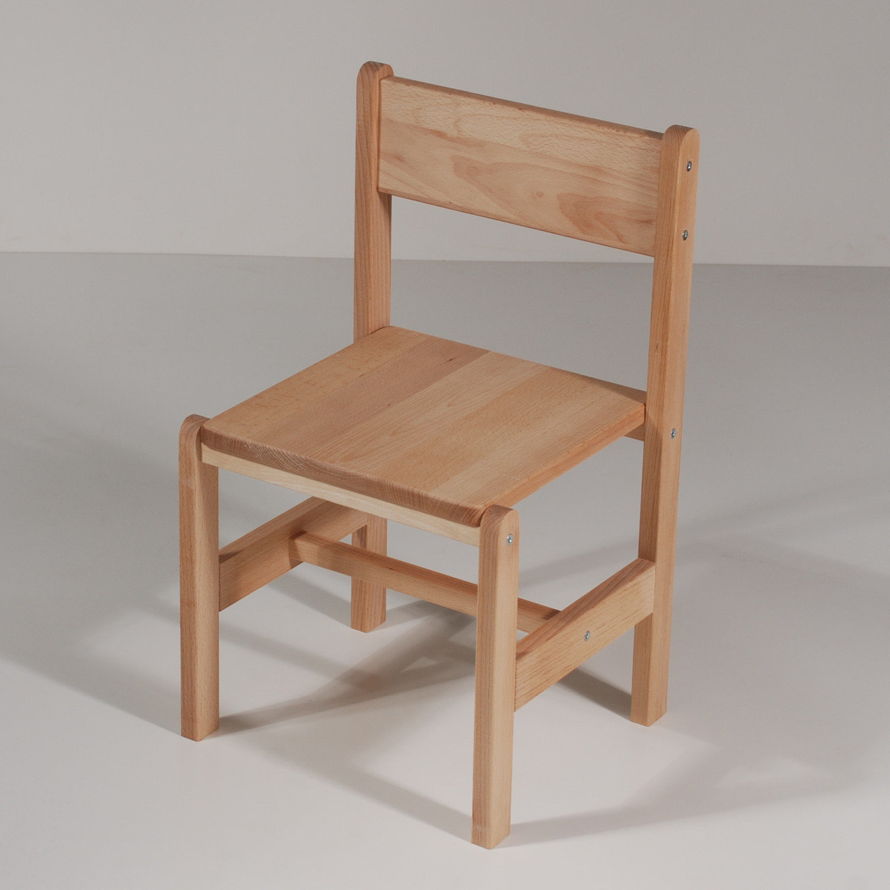 idei de scaun înalt din lemn pentru copii