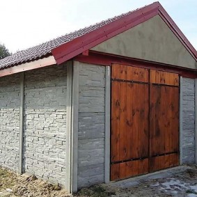 Garaj secțional de gard din beton
