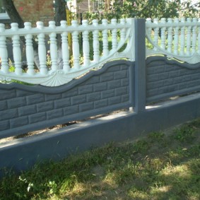 Reinforced concrete fence of low height