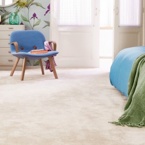 שטיח בצבע אחיד
