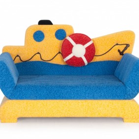 Compact children's sofa in bright colors