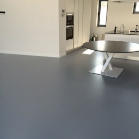 Solid floor with gray surface