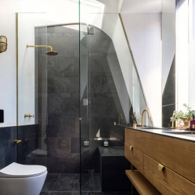 Combined bathroom in a private house