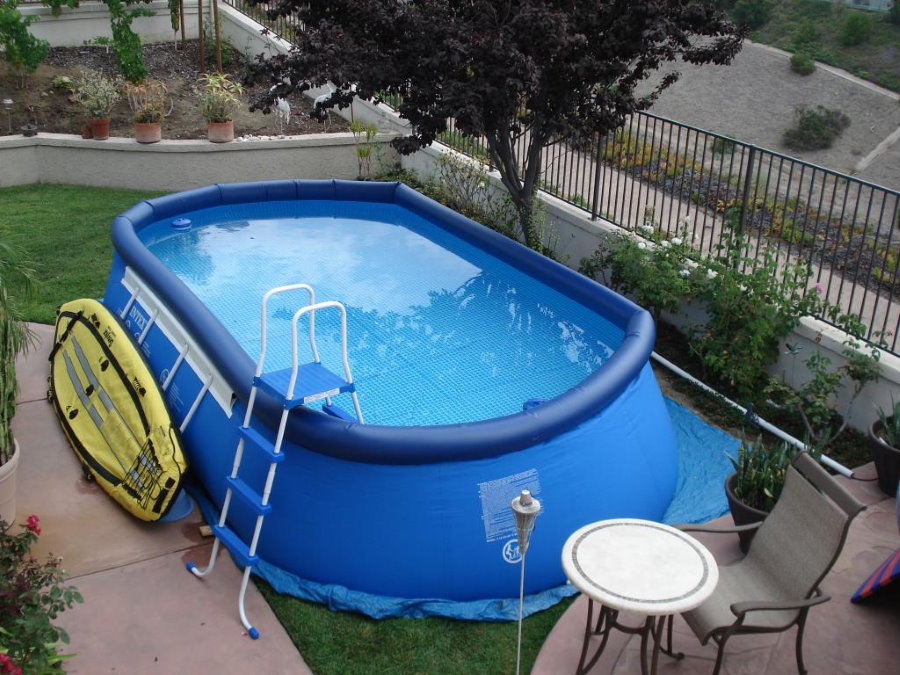 Espaçoso tipo de quadro inflável para piscina
