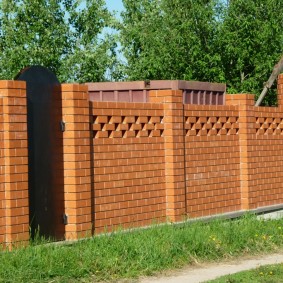 idei de proiectare a gardului din cărămidă