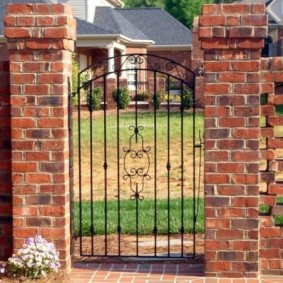 brick fence views