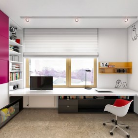 تصميم الحضانة مع سطح المكتب بدلا من عتبة النافذة