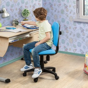 כיסא מחשב תפאורה לתינוק