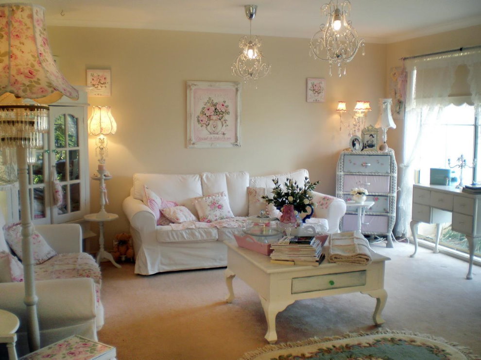 Shabby chic pastel living room