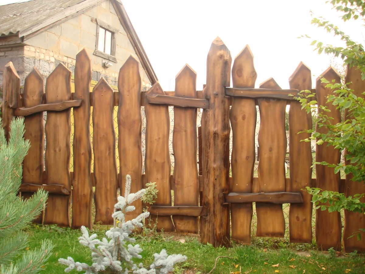 fence for a country house