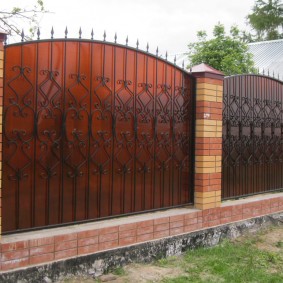 polycarbonate fence options