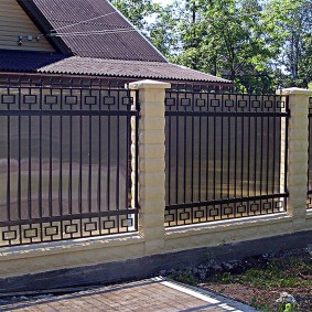 polycarbonate fences