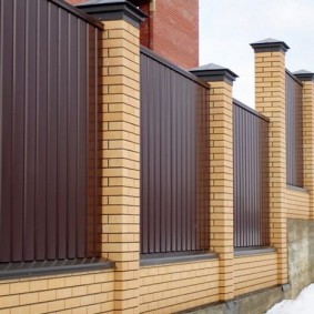 corrugated fences types of design
