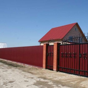 corrugated fences types of decor