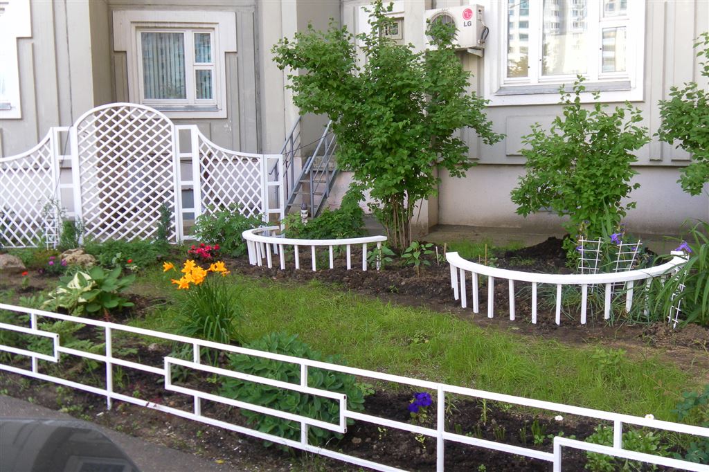 dekorativa staket för blomsterbäddar