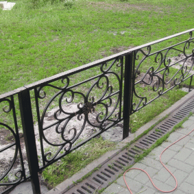 valla decorativa para el jardín