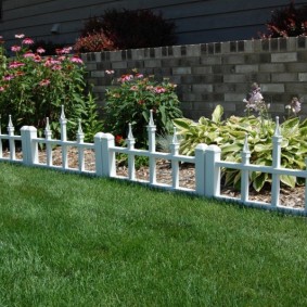 декоративна ограда за идеи за декорация на градина