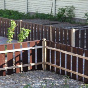 gard decorativ pentru fotografia de recenzie a grădinii
